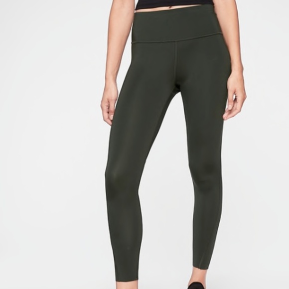 Athleta Pants - NWOT Athleta Green Challenge 7/8 Leggings